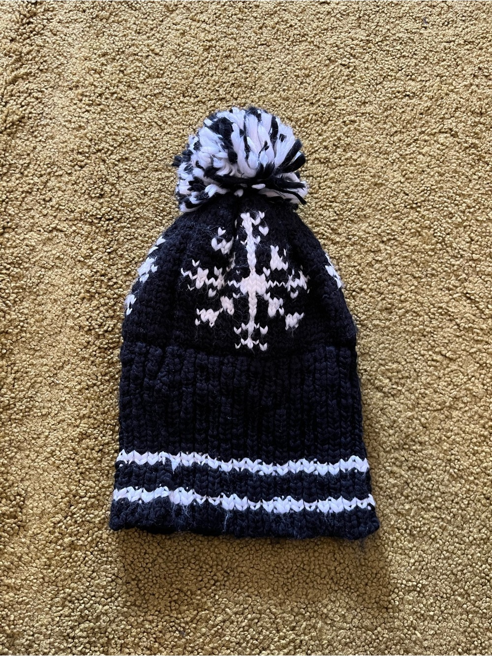 Pom Beanie Winter Hat - Black & White